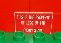 Glued LEGO Piggy&#039;s 29 Model-1988-6